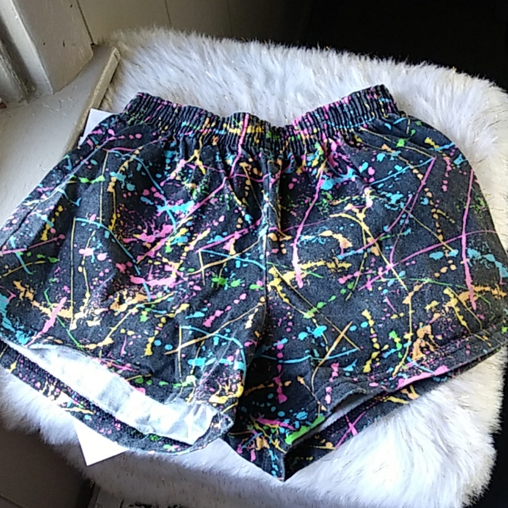Shorts with paint splatter design
